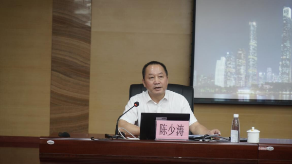 明淄博日報社黨委書記,社長,山東省市地報研究會副會長潘海.