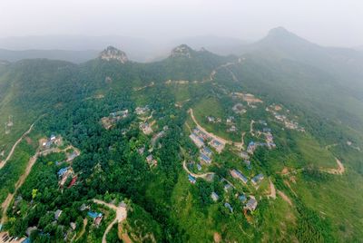 云頂花海的“齊山綻放” | 16市地黨報齊聚淄博齊山風景區采風掠影